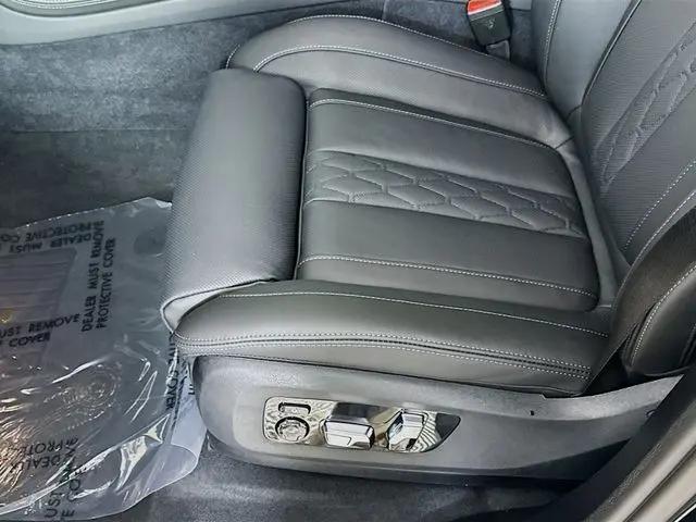 2026 BMW X7 M60i