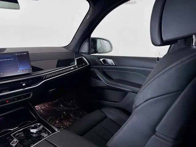 2026 BMW X7 M60i