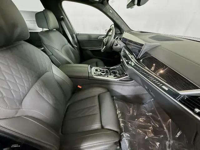 2026 BMW X7 M60i