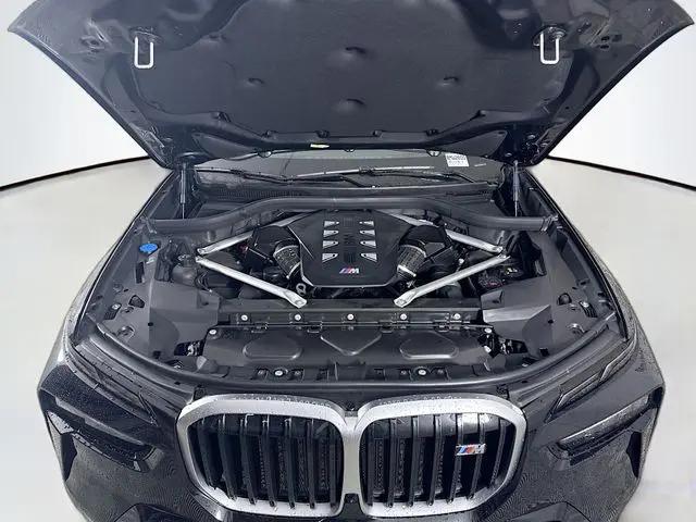 2026 BMW X7 M60i