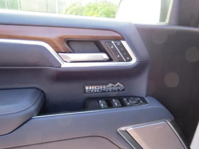 2026 Chevrolet Silverado 1500 4WD Crew Cab Short Bed High Country