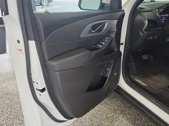 2022 Chevrolet Traverse AWD LT Leather