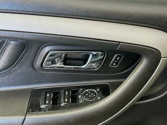 2016 Ford Taurus SEL