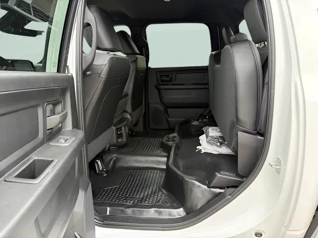 2026 Ram 3500 Tradesman Crew Cab 4x4 8 Box