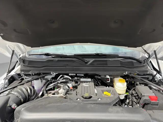 2026 Ram 3500 Tradesman Crew Cab 4x4 8 Box