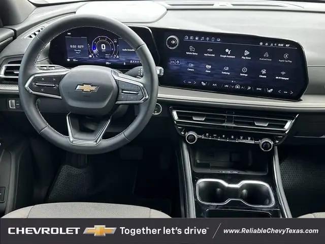 2025 Chevrolet Traverse FWD LT