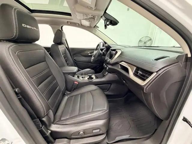 2023 GMC Terrain AWD Denali