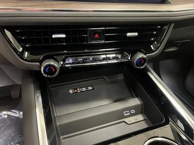 2026 Chevrolet Suburban High Country, 4WD