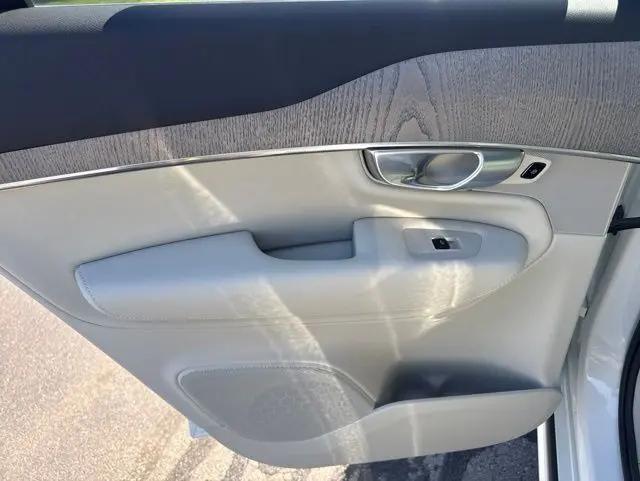 2024 Volvo XC90 Recharge T8 Plus Bright Theme 7-Seater