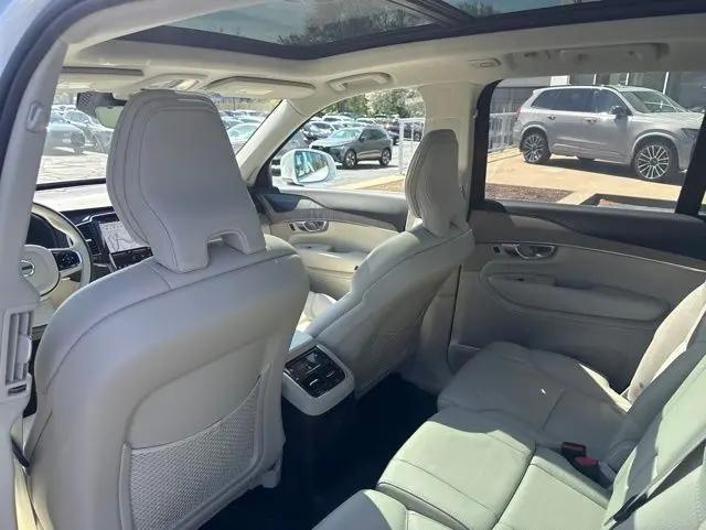 2024 Volvo XC90 Recharge T8 Plus Bright Theme 7-Seater