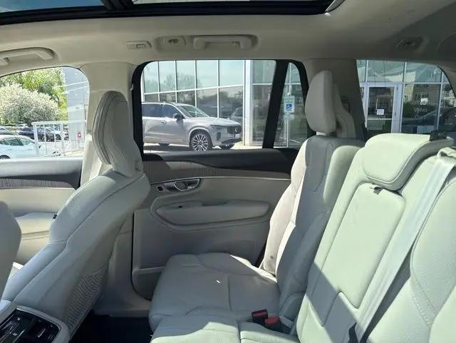 2024 Volvo XC90 Recharge T8 Plus Bright Theme 7-Seater