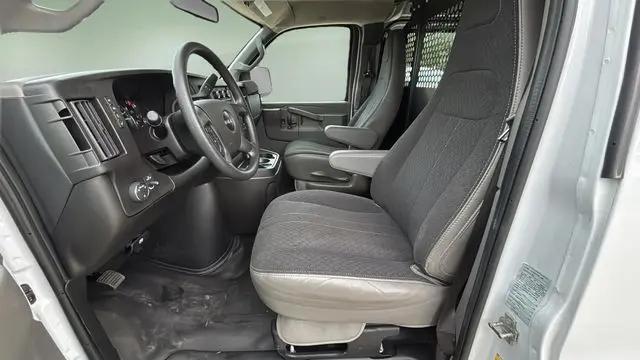 2024 GMC Savana Cargo RWD 2500 Regular Wheelbase Work Van