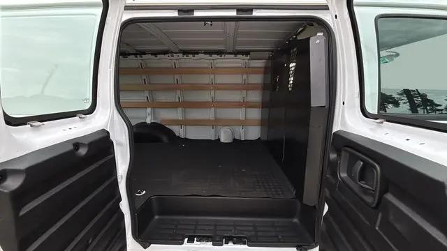 2024 GMC Savana Cargo RWD 2500 Regular Wheelbase Work Van
