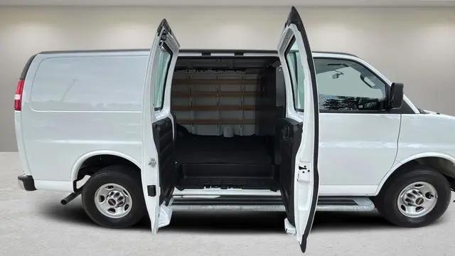 2024 GMC Savana Cargo RWD 2500 Regular Wheelbase Work Van