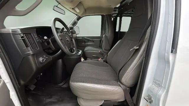 2024 GMC Savana Cargo RWD 2500 Regular Wheelbase Work Van