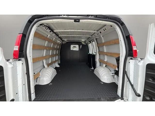 2024 GMC Savana Cargo RWD 2500 Regular Wheelbase Work Van