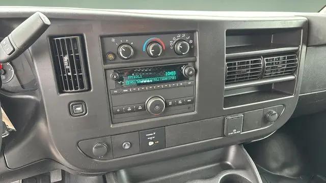 2024 GMC Savana Cargo RWD 2500 Regular Wheelbase Work Van