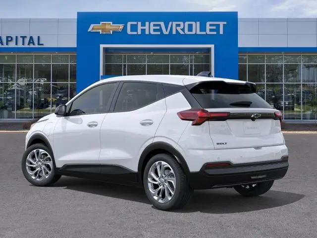2027 Chevrolet Bolt LT FWD