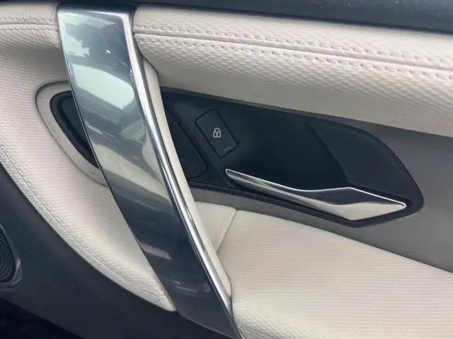 2023 Land Rover Discovery Sport S R-Dynamic