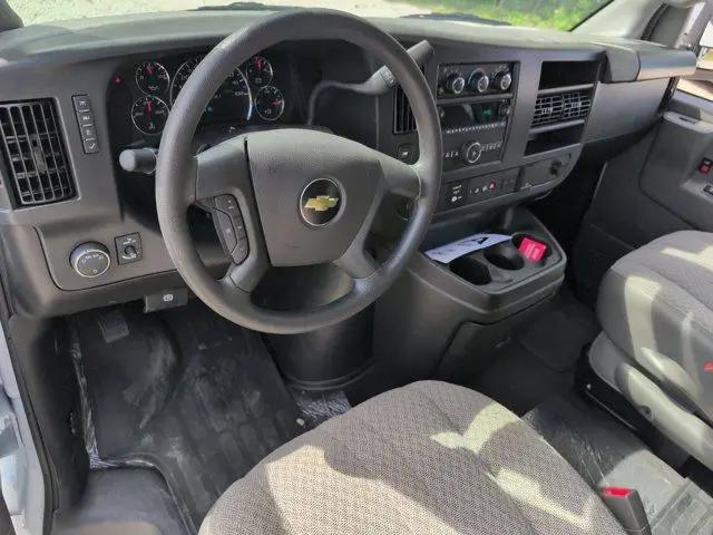 2025 Chevrolet Express Passenger RWD 3500 Extended Wheelbase LT