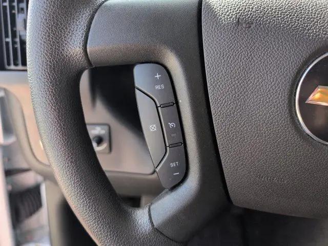 2025 Chevrolet Express Passenger RWD 3500 Extended Wheelbase LT