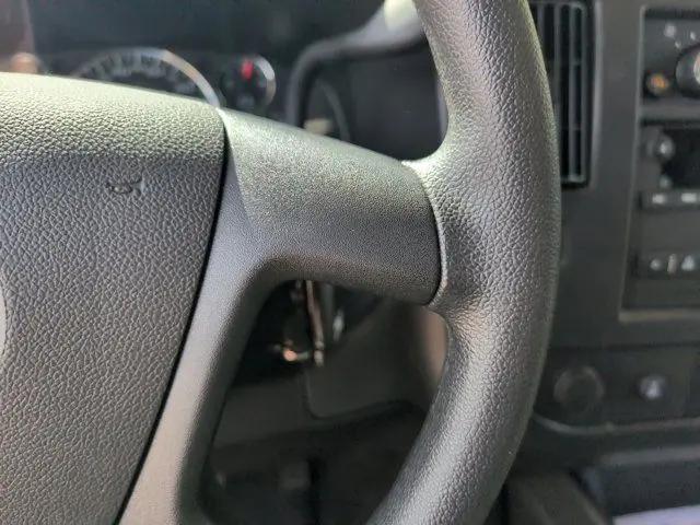 2025 Chevrolet Express Passenger RWD 3500 Extended Wheelbase LT