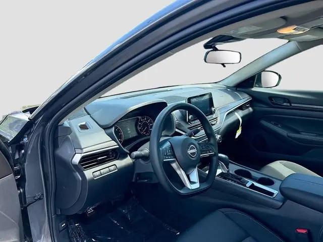 2026 Nissan Altima SV FWD