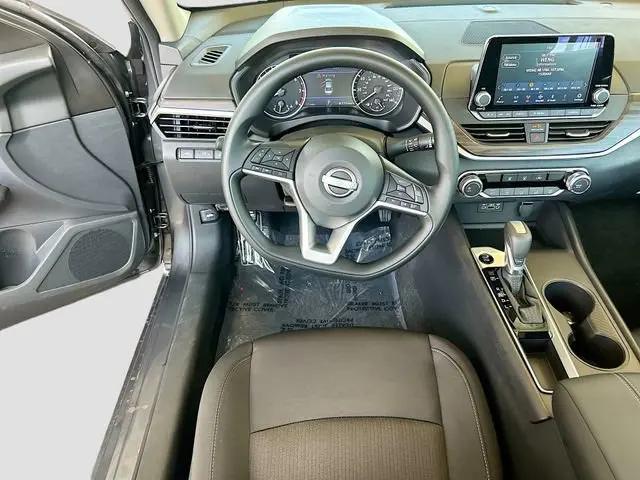 2026 Nissan Altima SV FWD