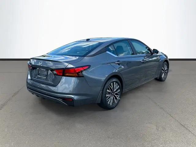 2026 Nissan Altima SV FWD