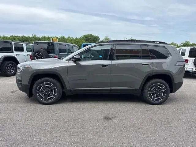 2026 Jeep Cherokee Laredo 4x4