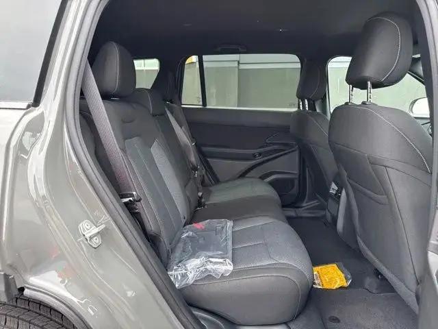 2026 Jeep Cherokee Laredo 4x4