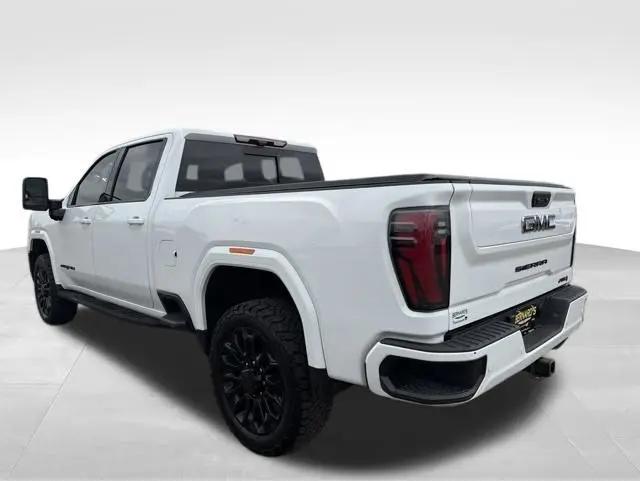 2024 GMC Sierra 2500HD 4WD Crew Cab Standard Bed AT4