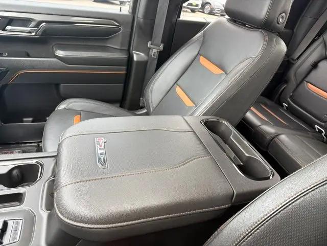2024 GMC Sierra 2500HD 4WD Crew Cab Standard Bed AT4