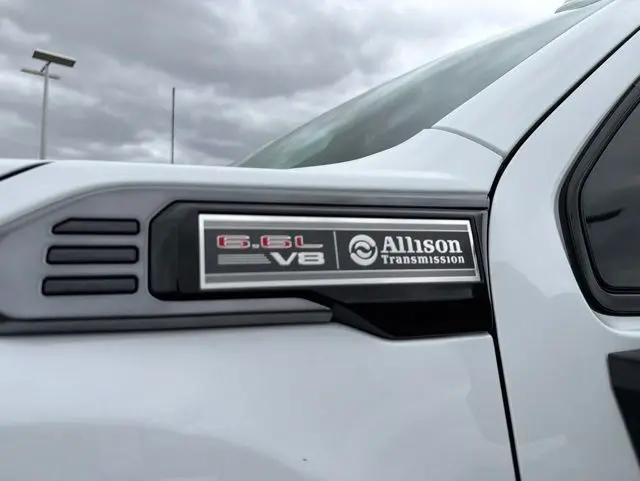 2024 GMC Sierra 2500HD 4WD Crew Cab Standard Bed AT4