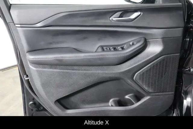 2025 Jeep Grand Cherokee Altitude X 4x4