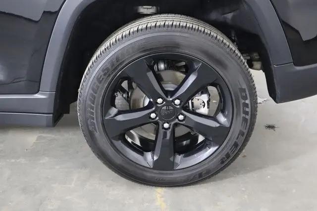 2025 Jeep Grand Cherokee Altitude X 4x4