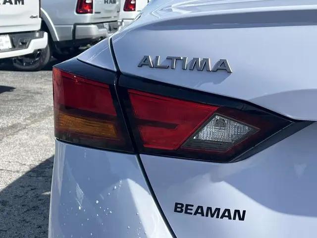 2024 Nissan Altima SR FWD