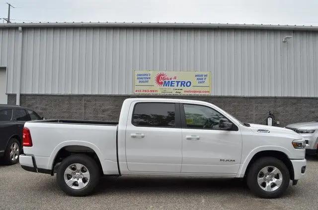 2026 Ram 1500 Express Crew Cab 4x4 57 Box