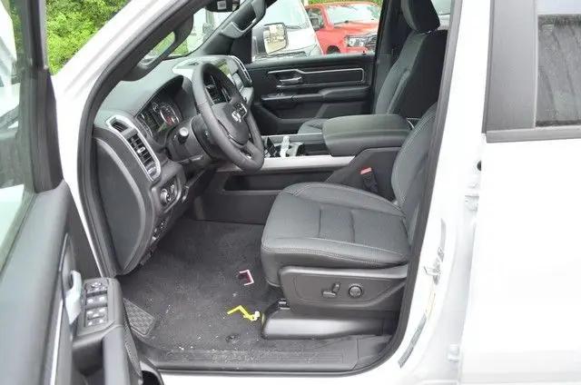 2026 Ram 1500 Express Crew Cab 4x4 57 Box