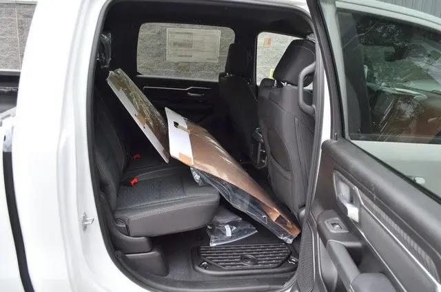 2026 Ram 1500 Express Crew Cab 4x4 57 Box