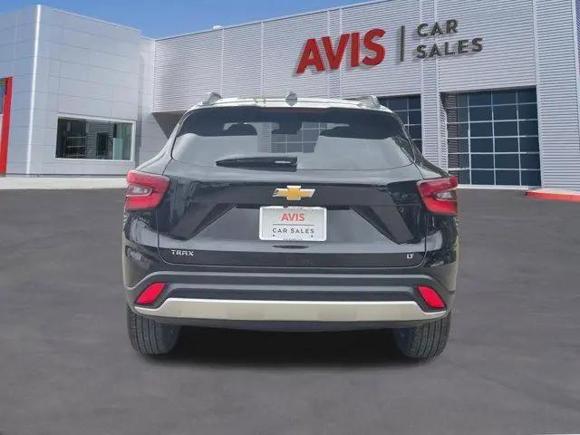 2025 Chevrolet Trax FWD LT
