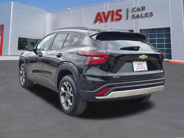 2025 Chevrolet Trax FWD LT