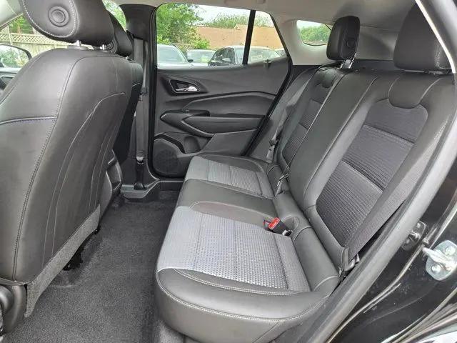 2025 Chevrolet Trax FWD LT
