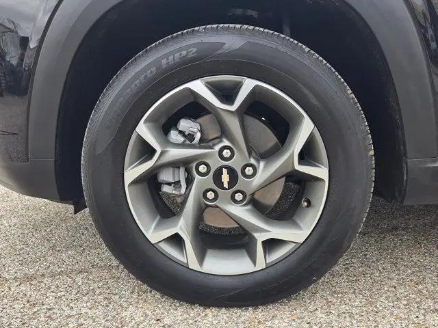 2025 Chevrolet Trax FWD LT