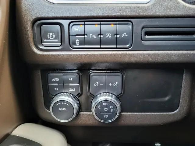 2022 GMC Yukon 4WD SLE