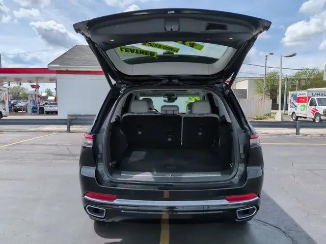 2022 Jeep Grand Cherokee Summit 4x4