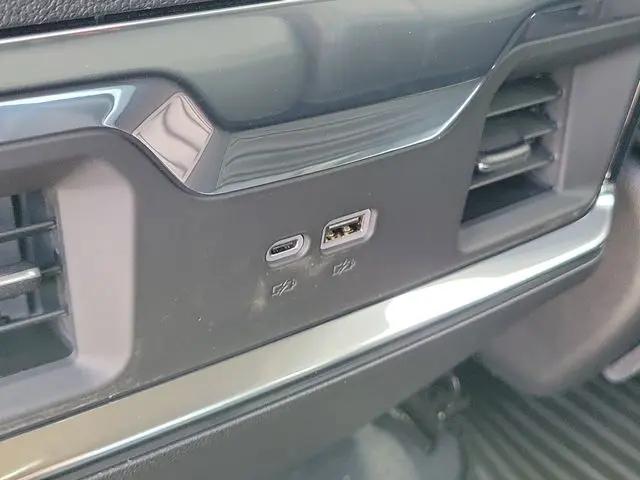 2026 Chevrolet Silverado 1500 4WD Crew Cab Short Bed LTZ