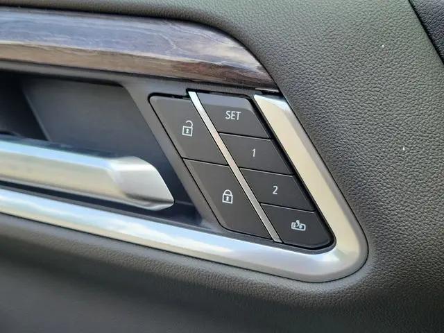 2026 Chevrolet Silverado 1500 4WD Crew Cab Short Bed LTZ