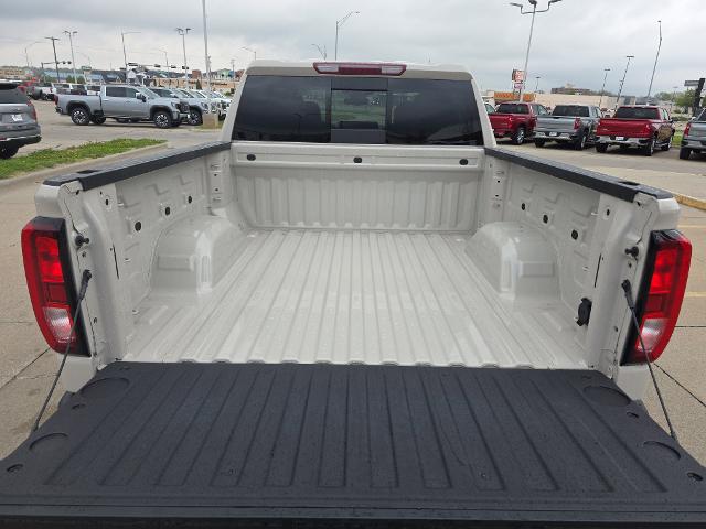 2026 GMC Sierra 1500 Crew Cab, Short Bed, SLE, 4WD