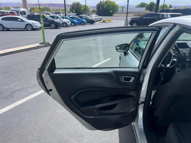 2015 Ford Fiesta SE